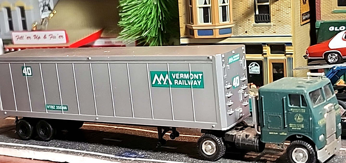 VERMONT RAILWAY RTR HO=1/87-40’TRAILER-Built-layout PIG/SEMI TRAILER-WALTHERS