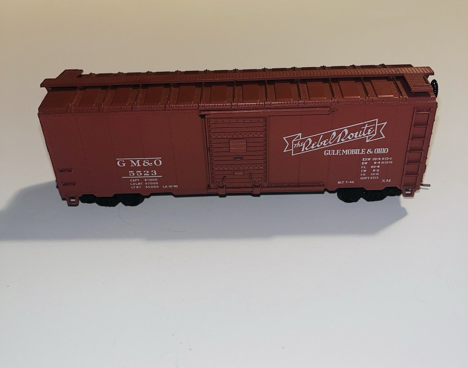 Athearn HO GM&O 5523 “The Rebel Route”Sliding Drs Box Car 40’ W/Knuckle Couplers