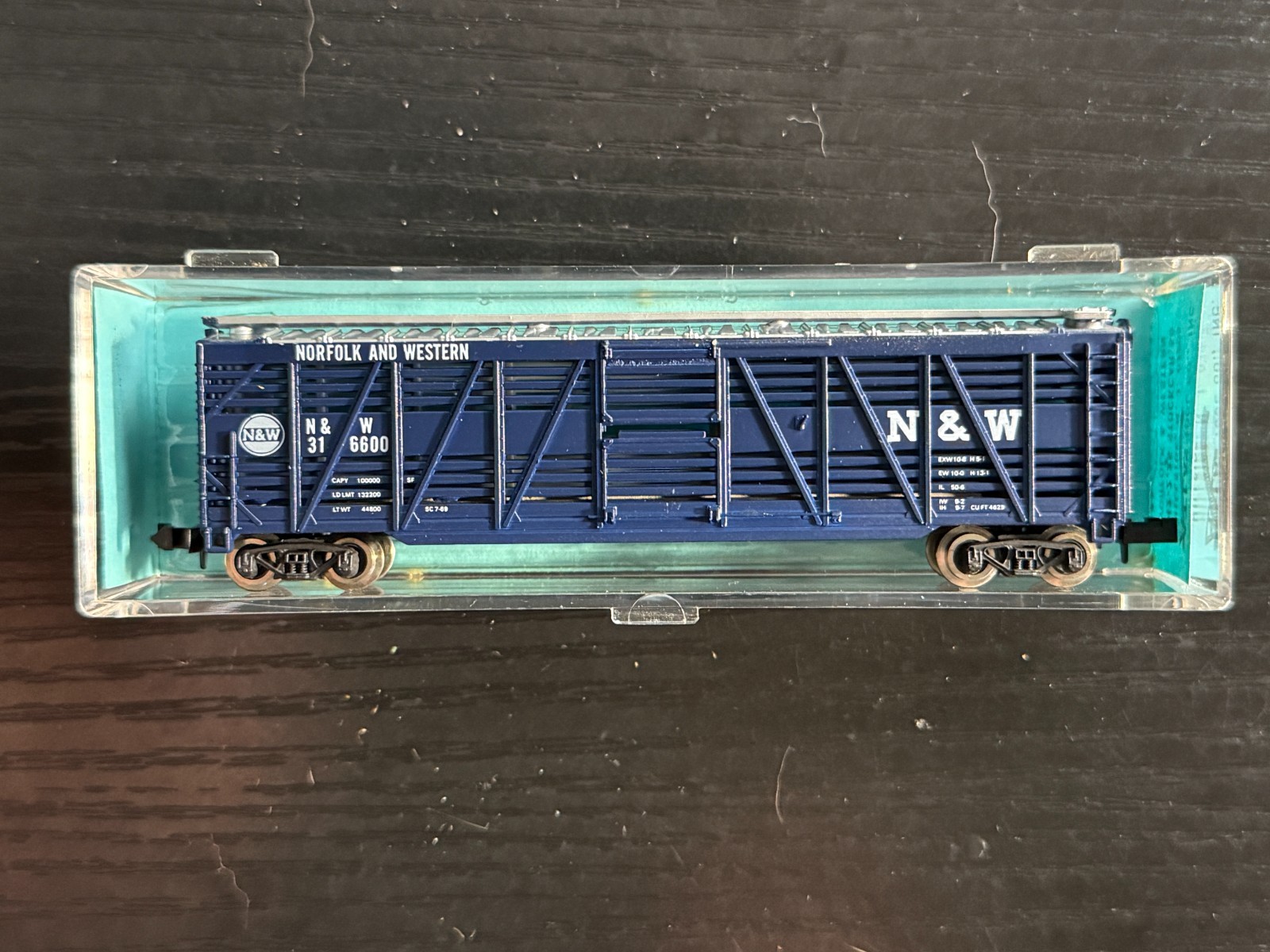 N Atlas Norfolk & Western 50′ Stock Cattle Car – ME4722