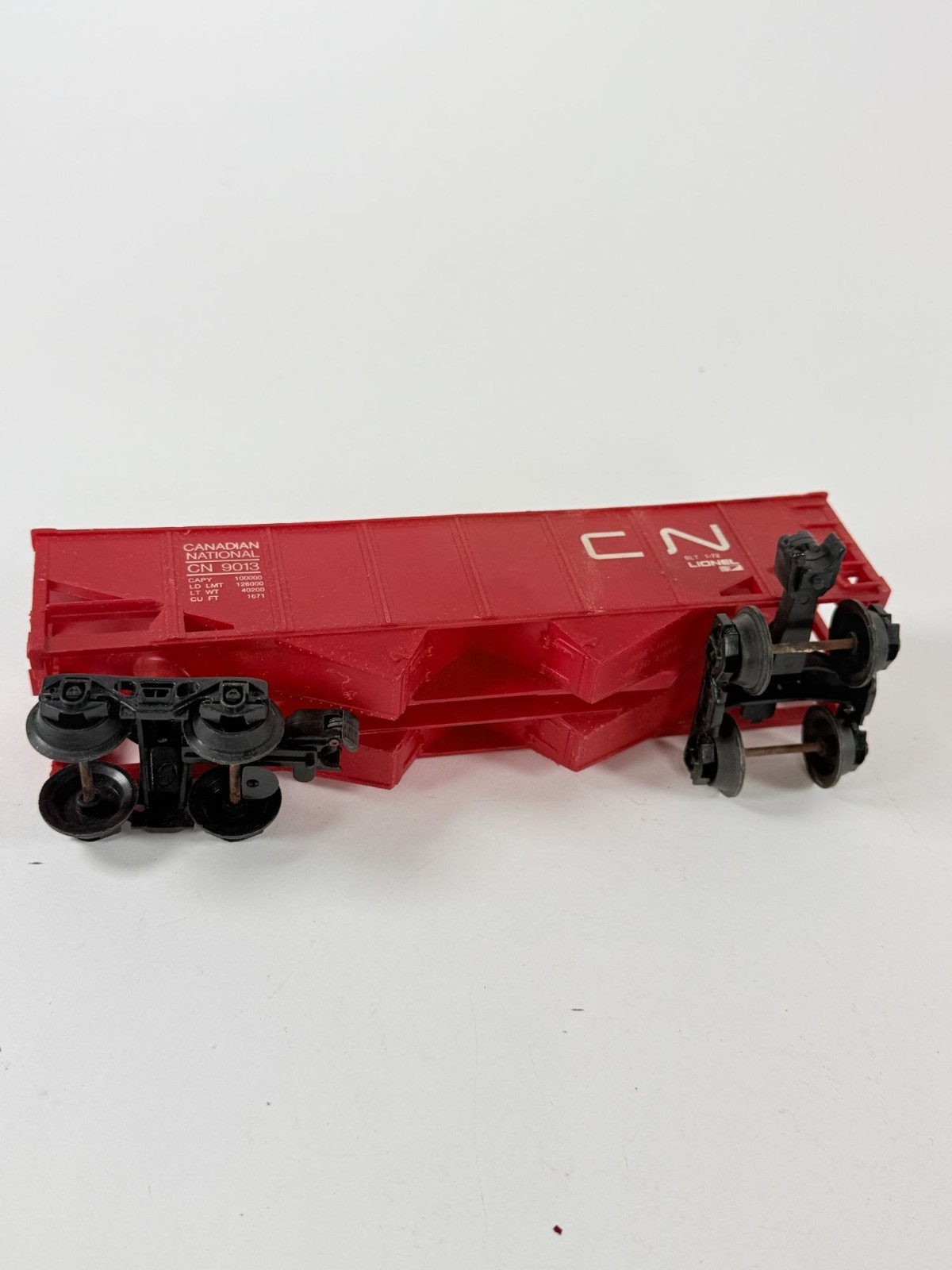 Vintage American Flyer S Gauge #716 Coal Dump Hopper & Lionel Red Hooper Car