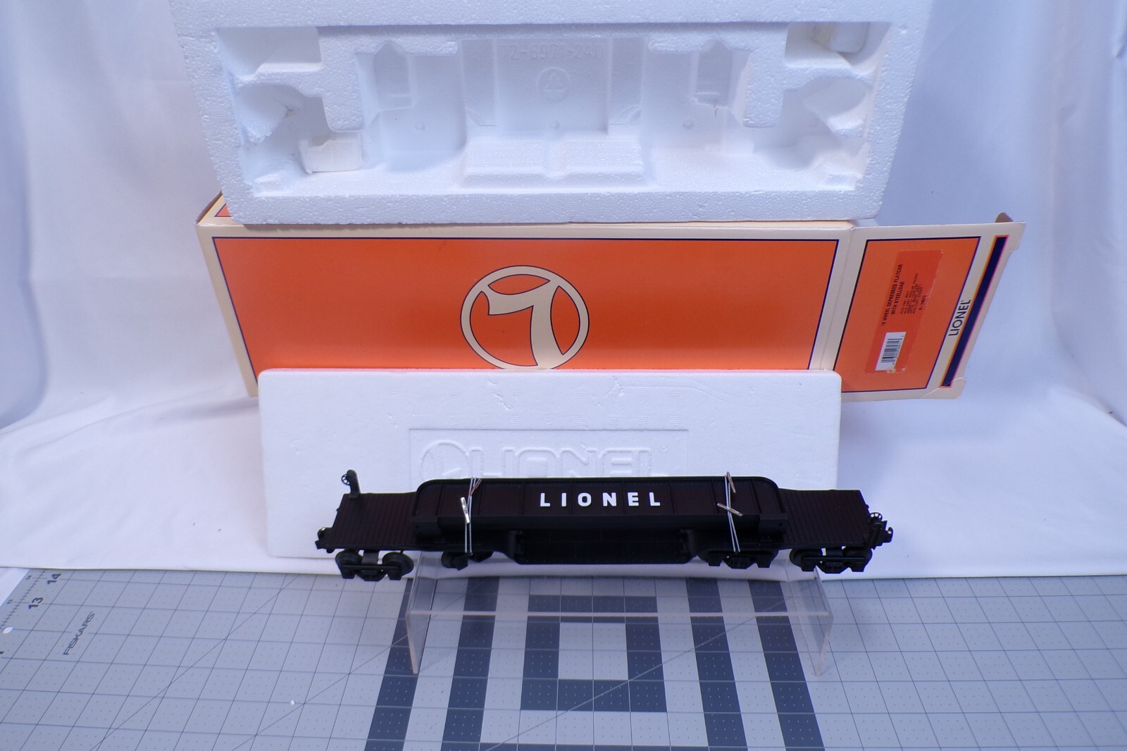 LIONEL 16 Wheel Depressed Flatcar w/ Steel Load 6-26971 Complete