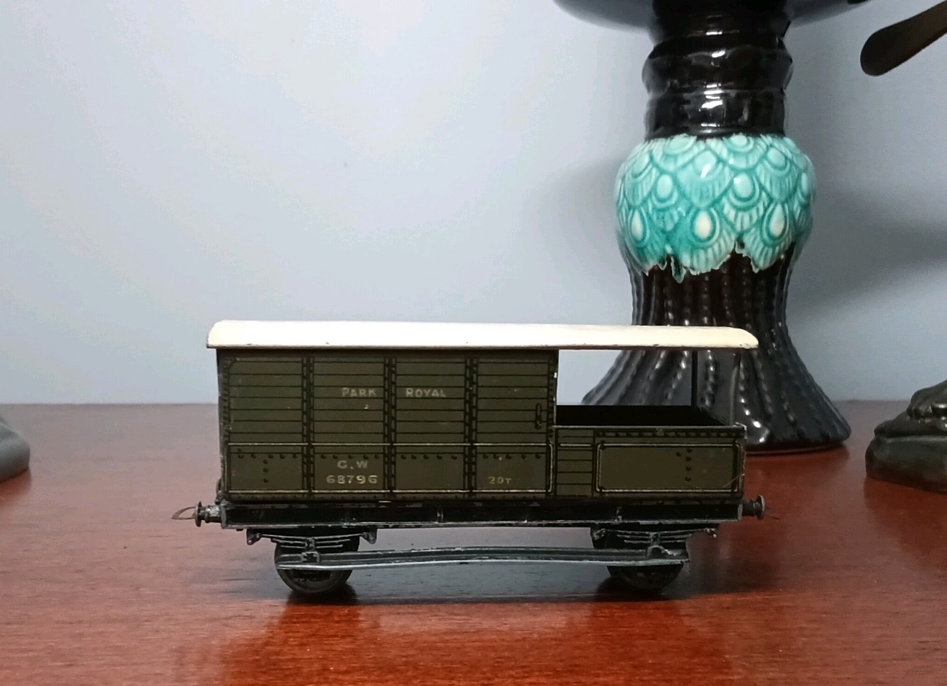 Rare Pre War Hornby Dublo 2/3 Rail Park Royal Goods/Brake Wagon.