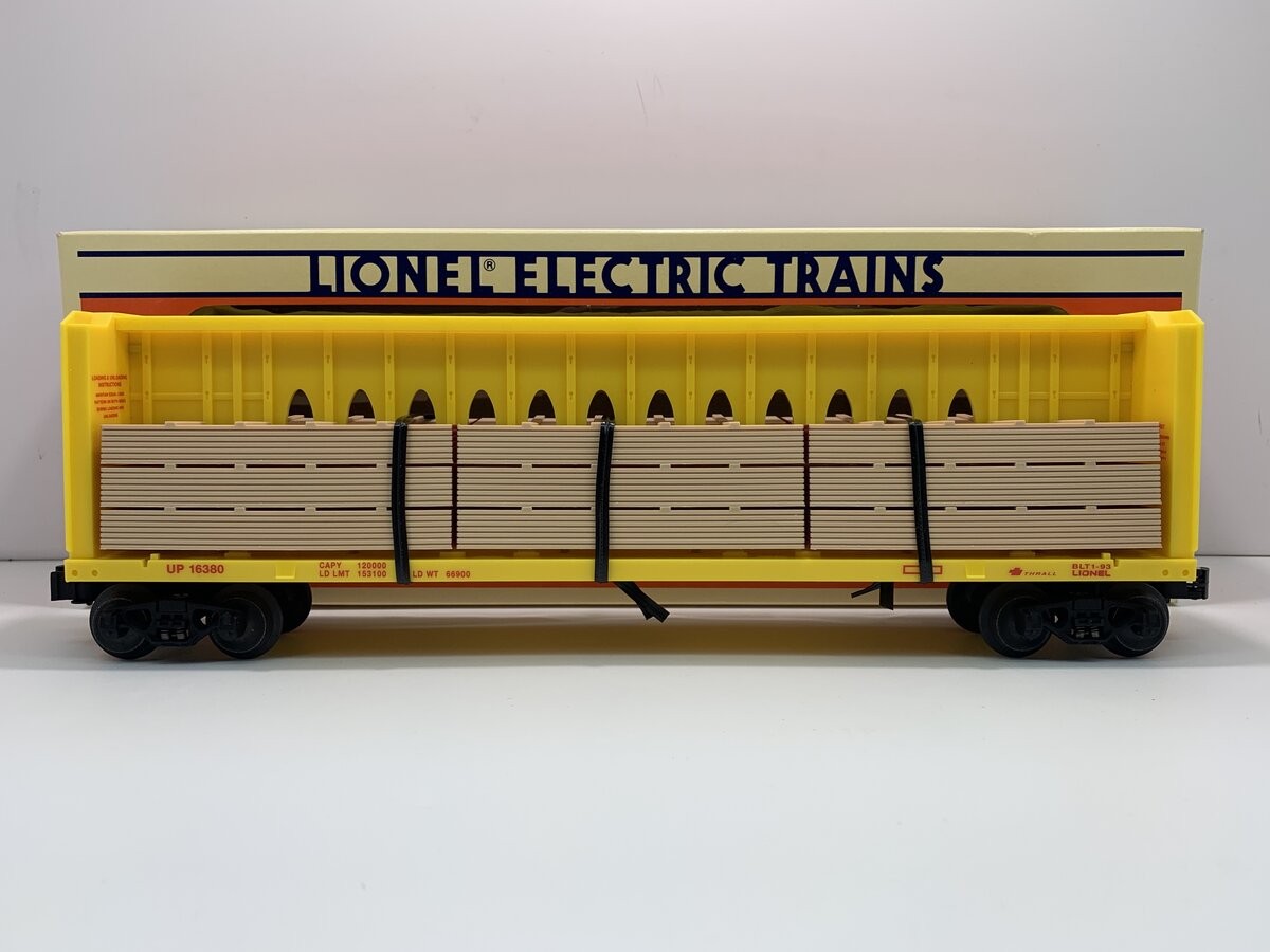 Lionel 6-16380 O Gauge Union Pacific Center I-Beam Flatcar with Wood Load LN/Box