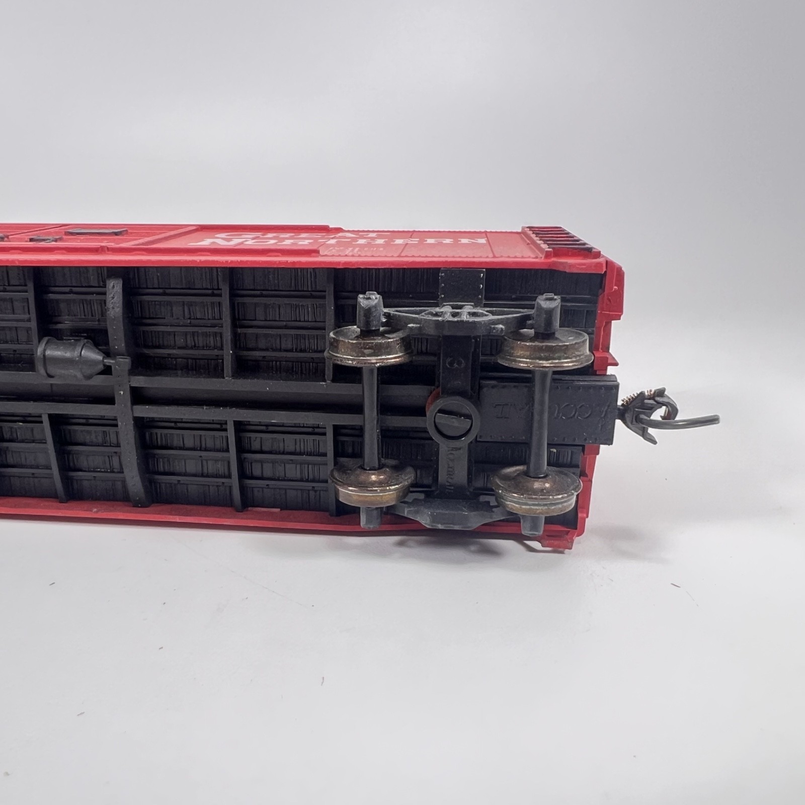 Vintage Accurail HO 40′ DBL DR Steel Box Car Great Northern 3630 – w/box 3007