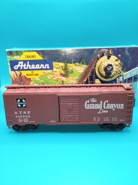 ATHEARN HO SANTA FE THE GRAND CANYON LINE 40′ BOX CAR ATSF 145385 READY TO GO