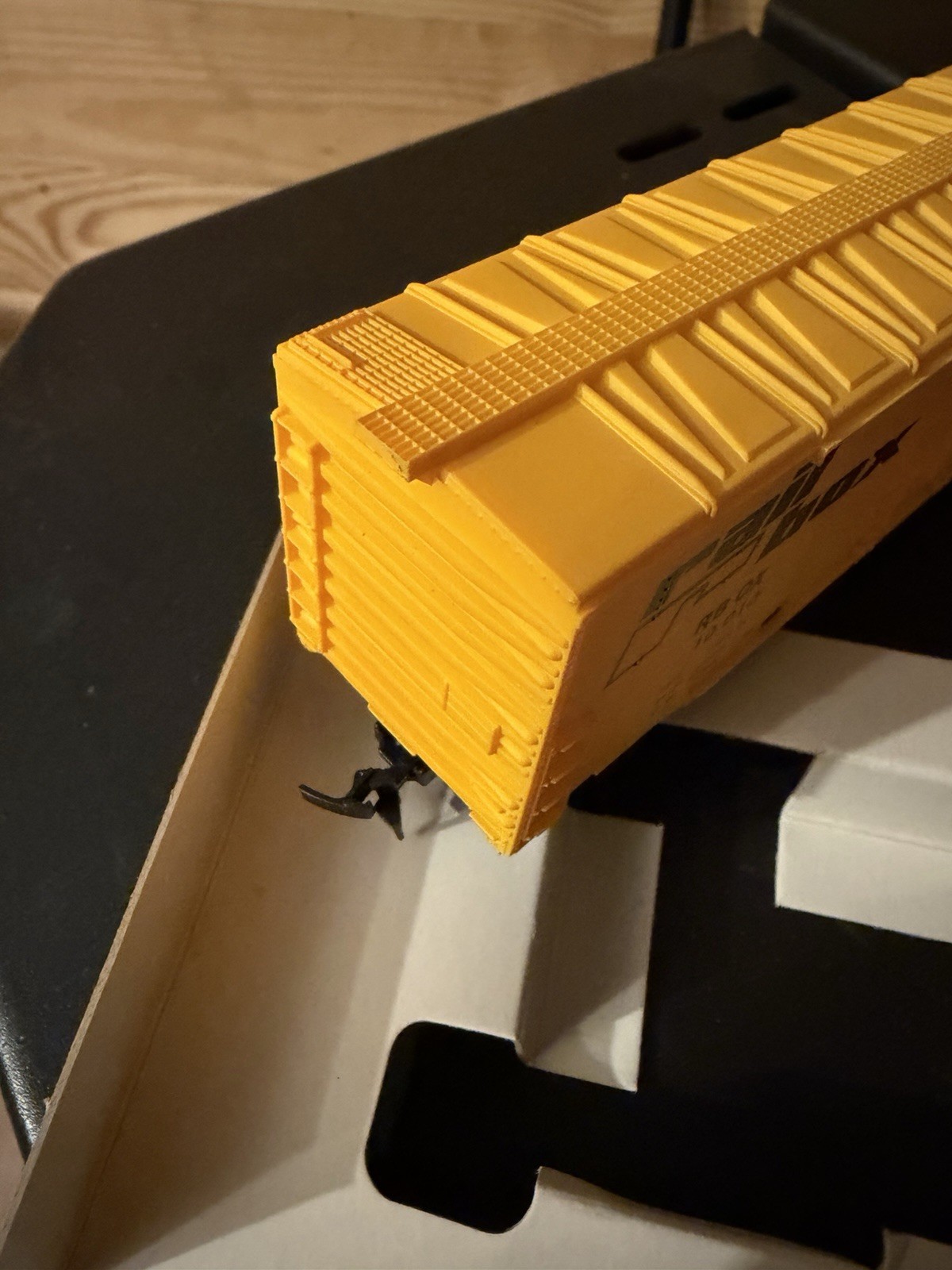 AHM 5271B Braced Box Car “Rail Box”