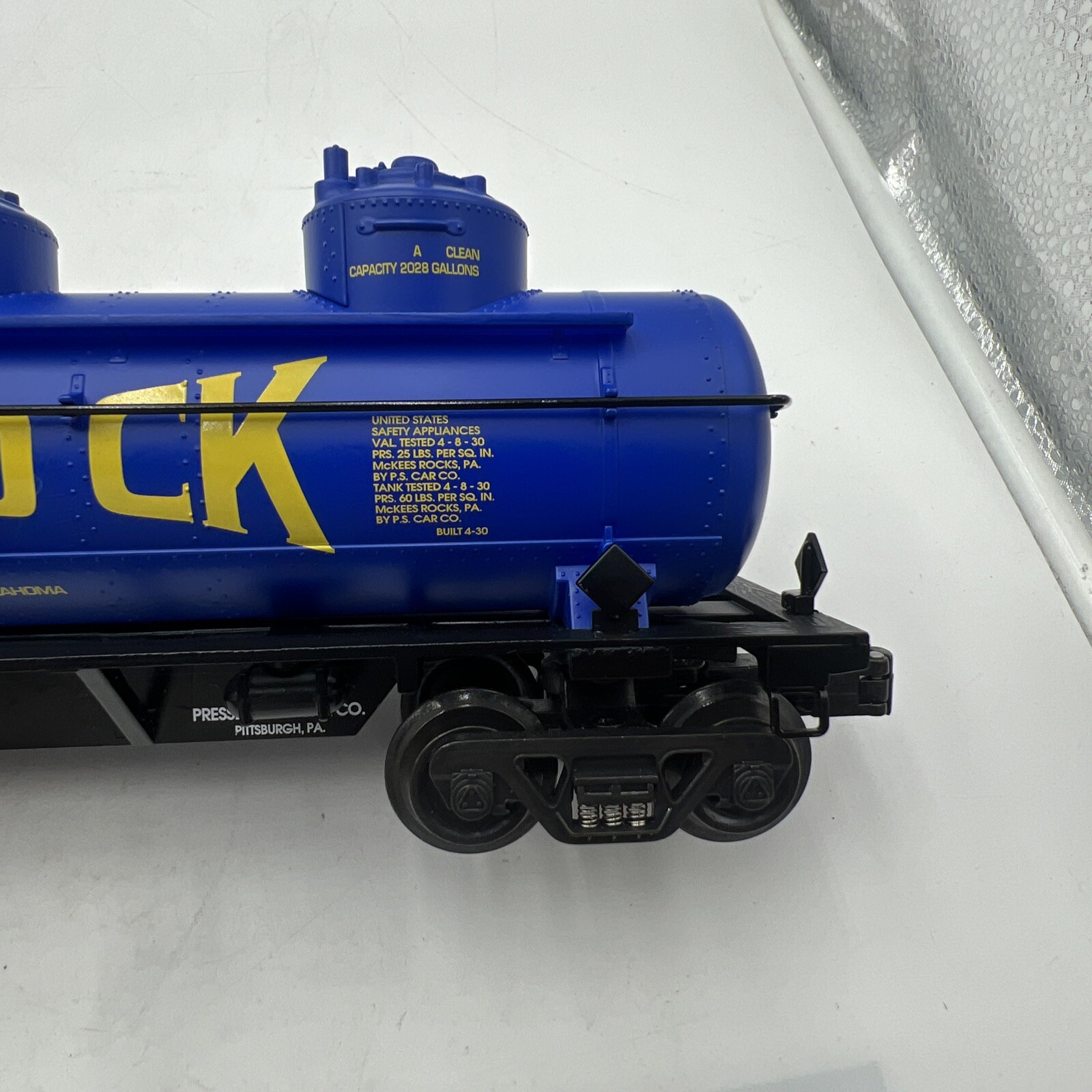 K-LINE K636-8011 DEEP ROCK CLASSIC DIECAST TRIPLE DOME TANK CAR #2157 – EX