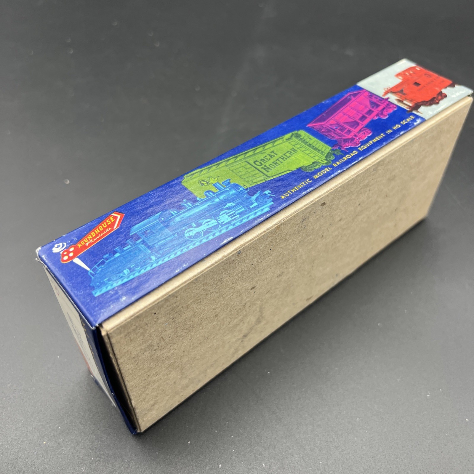 Roundhouse #1065 HO Scale Built 40′ Box Car Pacific Great Eastern PGE