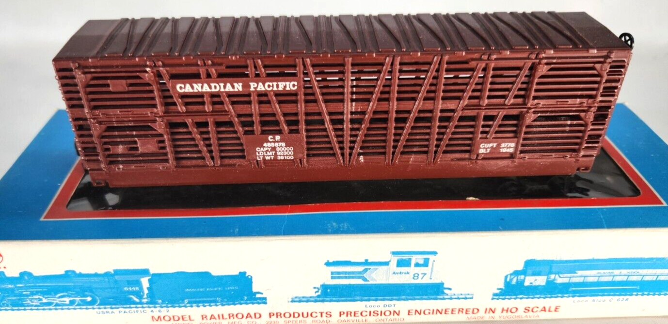 Model Power HO 50′ Livestock Stock Car CP Rail #9106 Horn Hook RTR